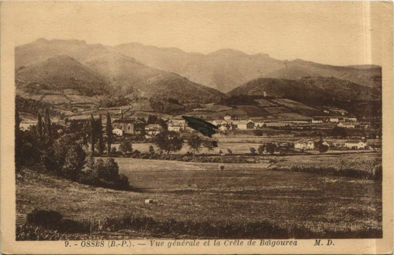 Carte postale ancienne Osses Vue Generale et la Crete de Baigourea