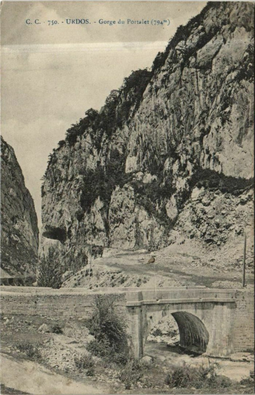 Carte postale ancienne Urdos Gorge du Portalet à Urdos