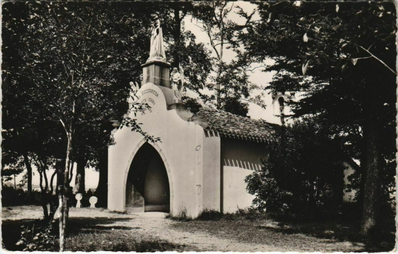 Carte postale ancienne Urrugne Chapelle de N.-D. De Socorri à Urrugne