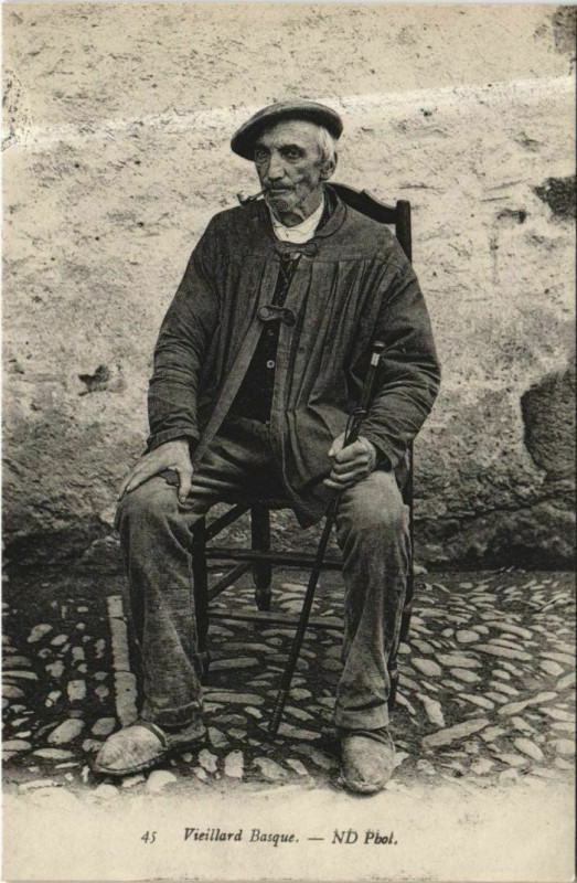 Carte postale ancienne Vieillard Basque - Type