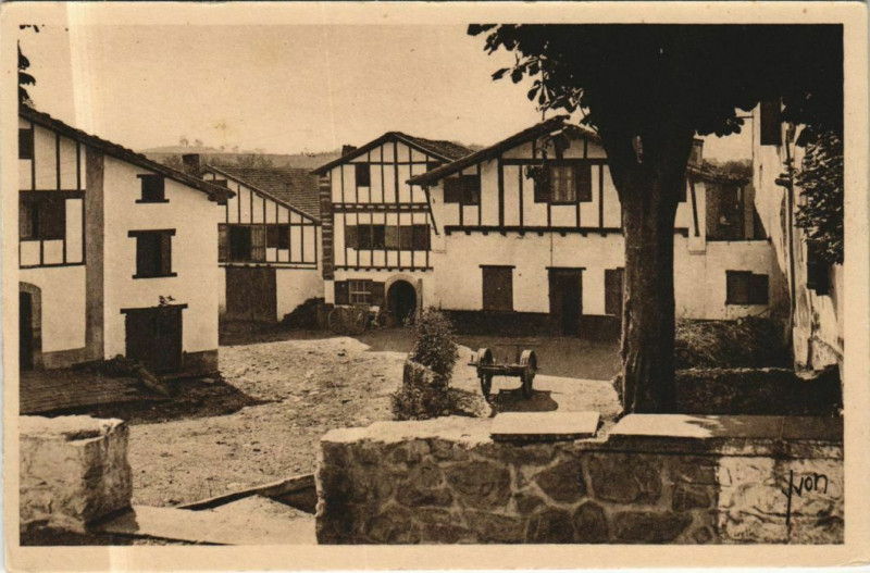 Carte postale ancienne Ainhoa Ferme Basque à Ainhoa