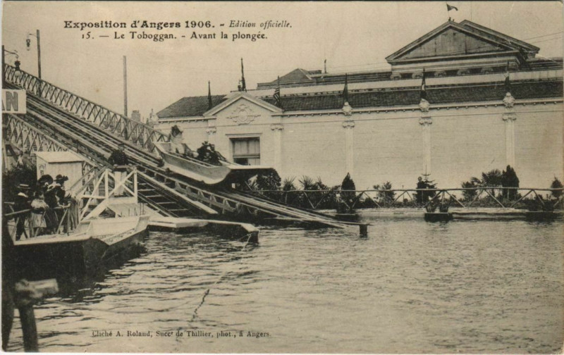 Carte postale ancienne Angers Exposition 1906 - Le Toboggan - Avant la Plongee à Angers