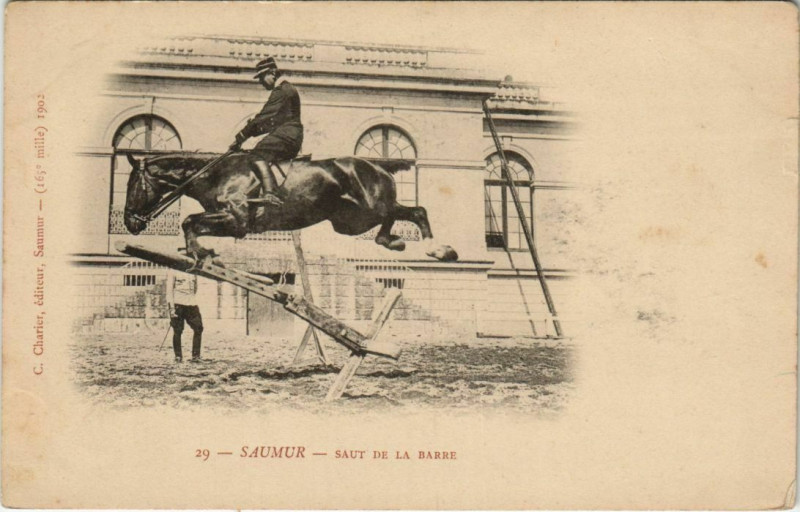 Carte postale ancienne Saumur Saut de la Barre à Saumur