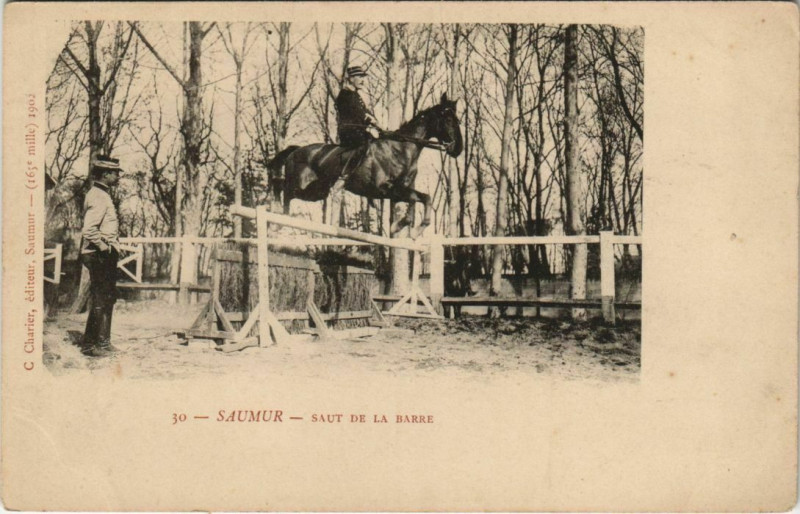 Carte postale ancienne Saumur Saut de la Barre à Saumur