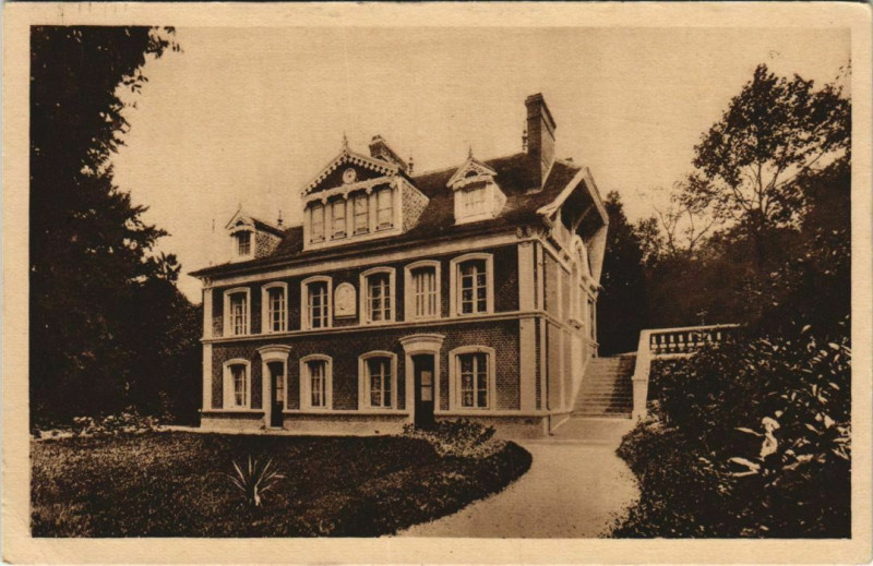 Carte postale ancienne Les Buissonnets - Facade et Terrasse