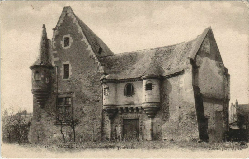 Carte postale ancienne Angers Ancien Couvent des Penitentes à Angers