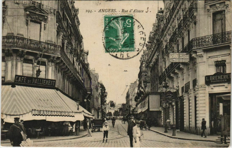 Carte postale ancienne Angers Rue d'Alsace à Angers