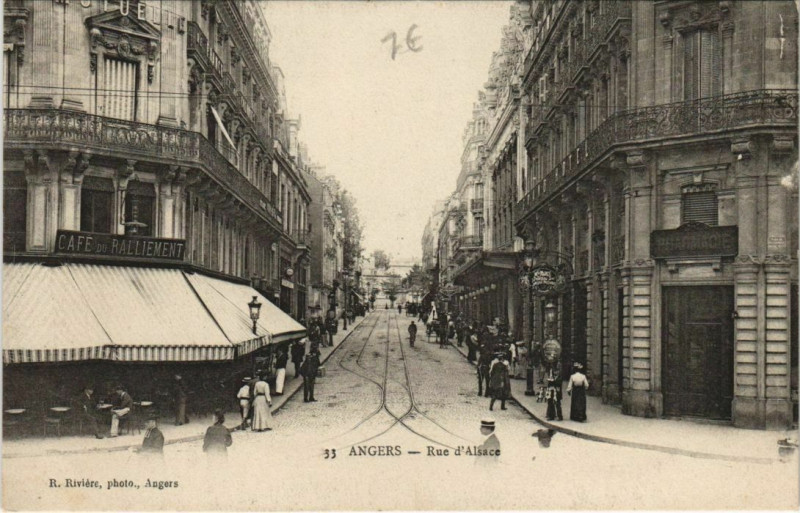 Carte postale ancienne Angers Rue d'Alsace à Angers