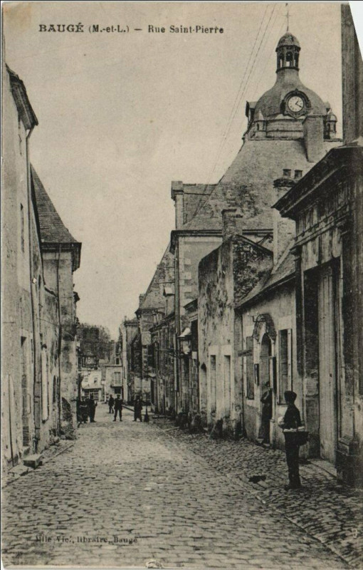 Carte postale ancienne Bauge Rue Saint-Pierre