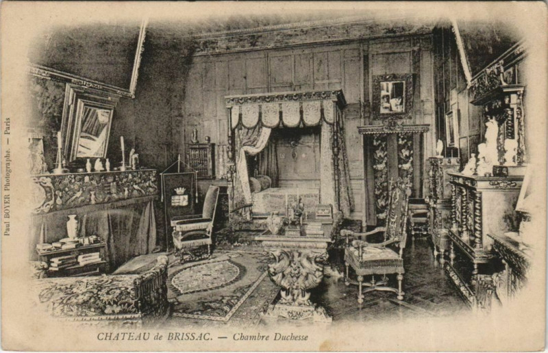 Carte postale ancienne Brissac Chateau de Brissac - Chambre Duchesse
