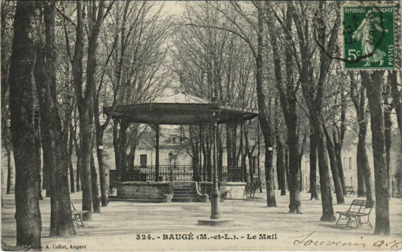 Carte postale ancienne Bauge Le Mail
