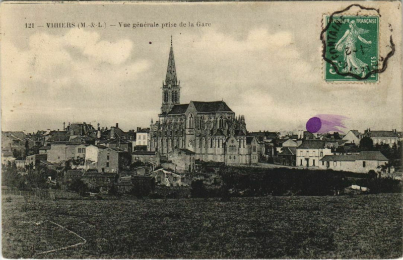 Carte postale ancienne Vihiers Vue Generale prise de la Gare