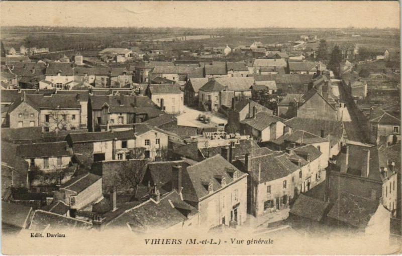 Carte postale ancienne Vihiers Vue Generale