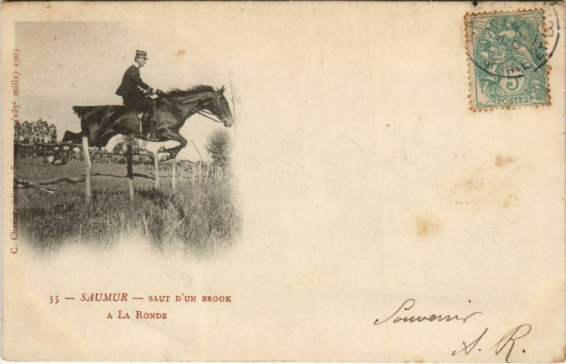 Carte postale ancienne Saumur Saut d'un Brook - A La Ronde à Saumur