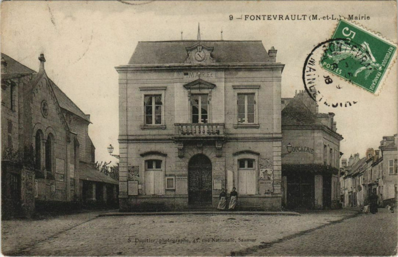 Carte postale ancienne Fontevrault Mairie