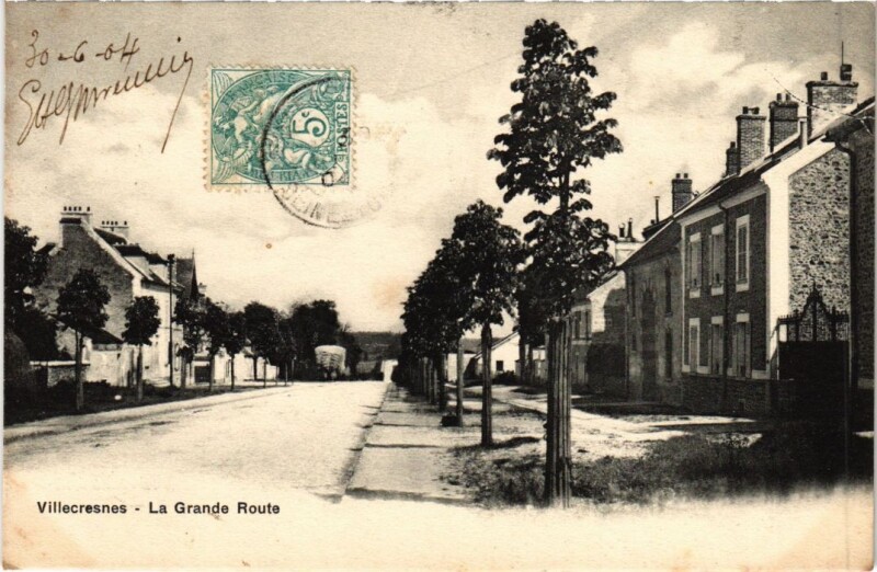 Carte postale ancienne Villecresnes La Grande Route France à Villecresnes