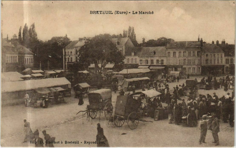 Carte postale ancienne Breteuil Le Marche à Breteuil