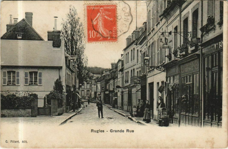 Carte postale ancienne Rugles Grande Rue à Rugles