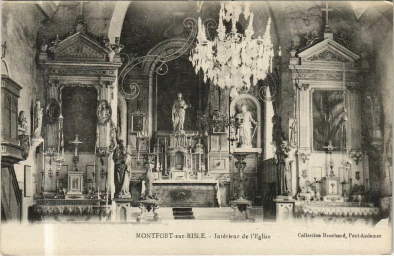 Carte postale ancienne Montfort-sur-Risle Interieur de l'Eglise à Montfort-sur-Risle
