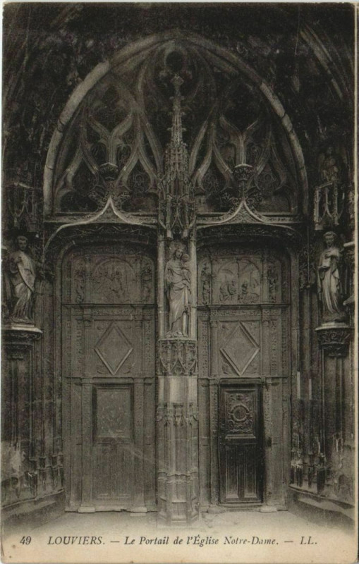 Carte postale ancienne Louviers Le Portail de l'Eglise Notre-Dame à Louviers