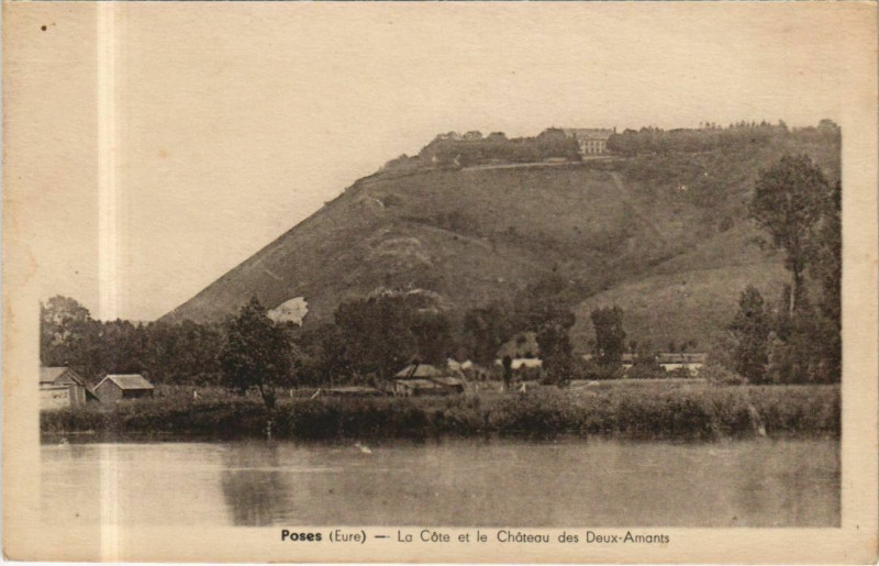 Carte postale ancienne Poses La Cote et le Chateau des Deux-Amants à Poses