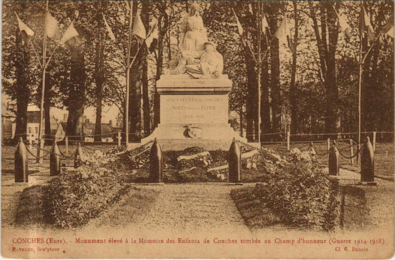 Carte postale ancienne Conches-en-Ouche Monument à Conches-en-Ouche