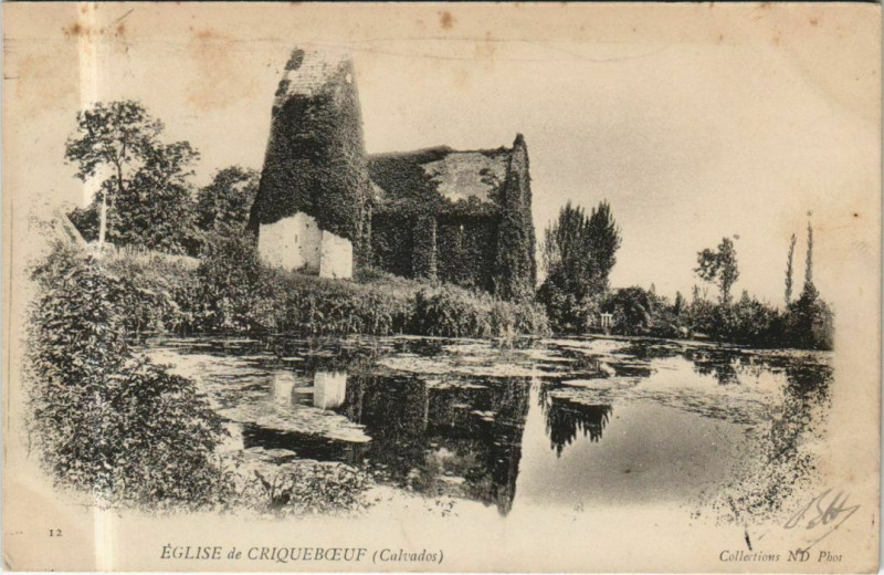 Carte postale ancienne Criquebeuf-sur-Seine Criquebouef - Eglise à Criquebeuf-sur-Seine