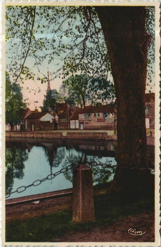 Carte postale ancienne Conches-en-Ouche La Grand'Mare à Conches-en-Ouche