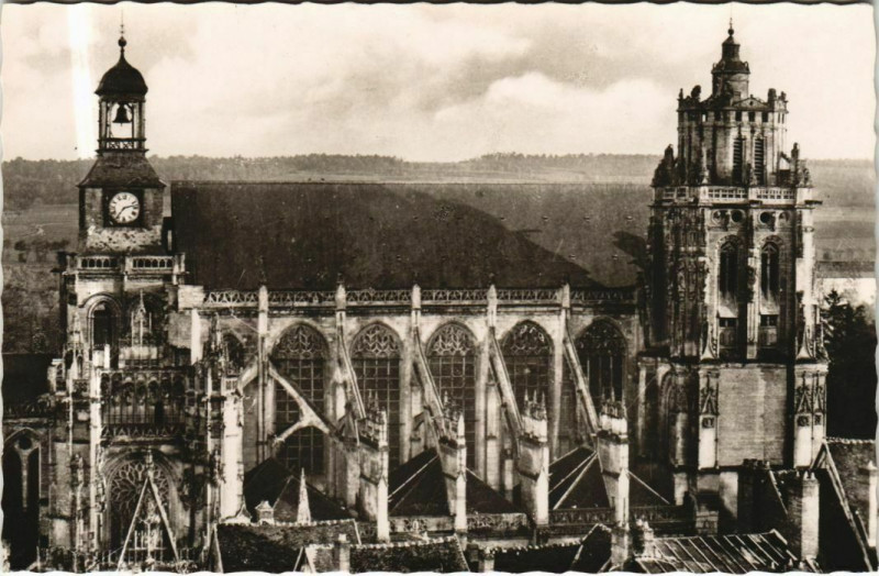 Carte postale ancienne Gisors L'Eglise - La Tour du Clocher à Gisors