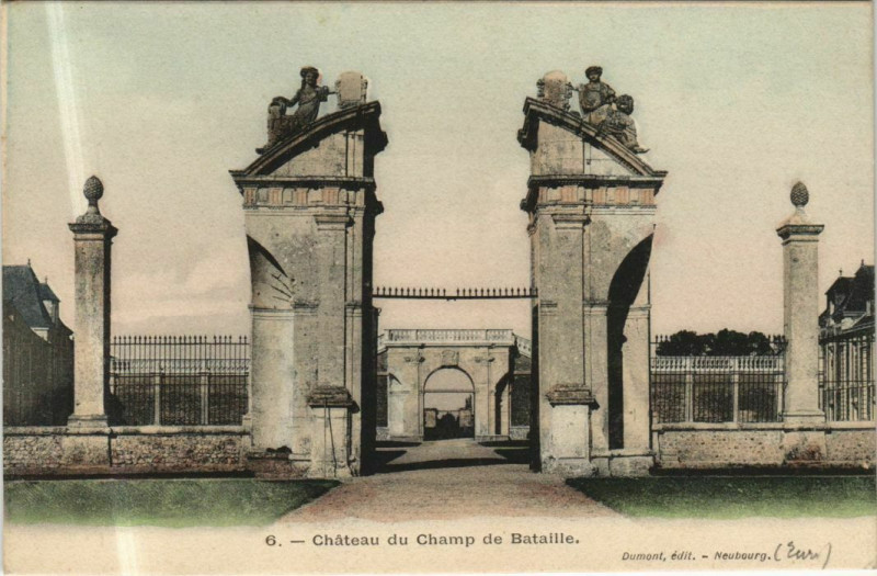Carte postale ancienne Chateau du Champ de Bataille