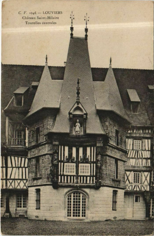 Carte postale ancienne Louviers Chateau Saint-Hilaire - Tourelles Centrales à Louviers