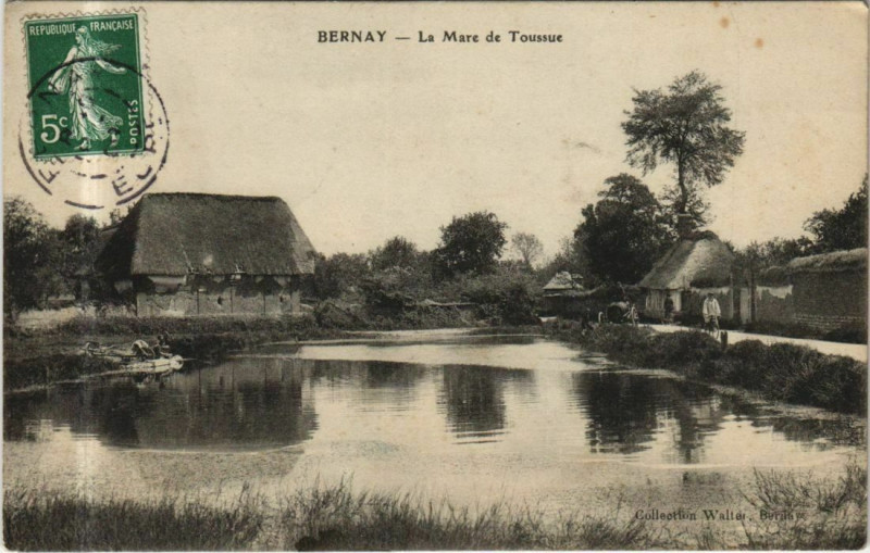 Carte postale ancienne Bernay La Mare de Toussue à Bernay