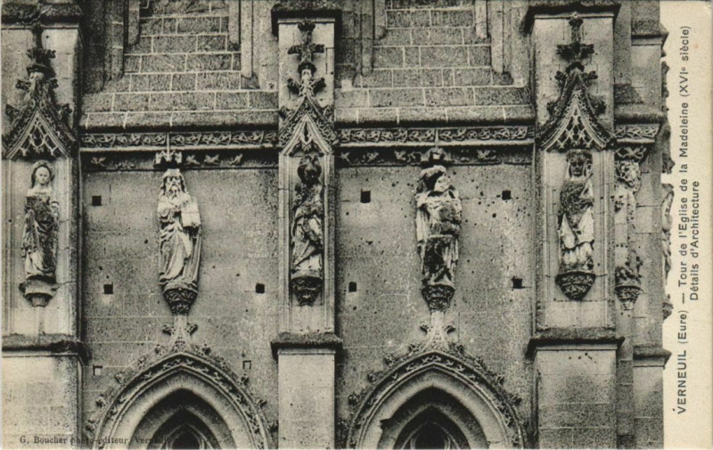 Carte postale ancienne Verneuil-sur-Avre Tour de l'Eglise de la Madeleine
