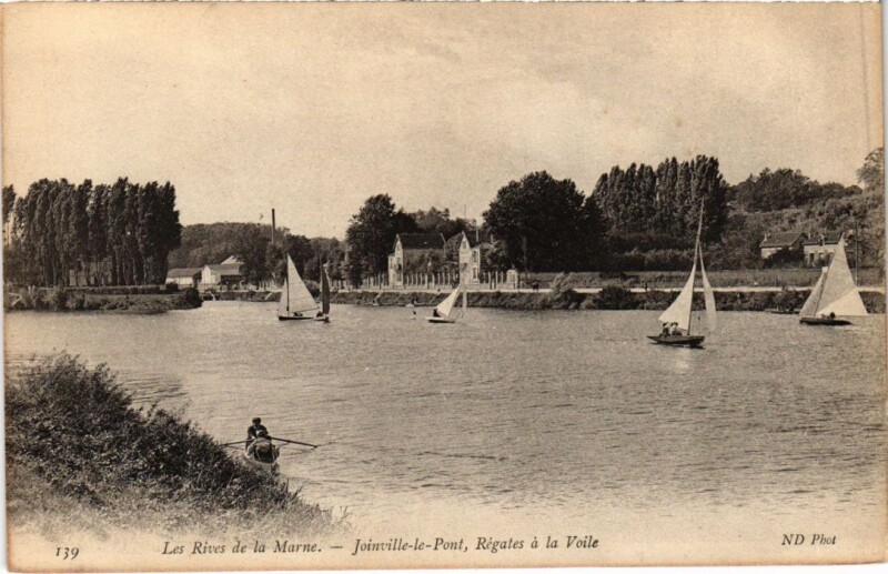 Carte postale ancienne Joinville le Pont Le Pont, Regates a la Voile France à Joinville-le-Pont