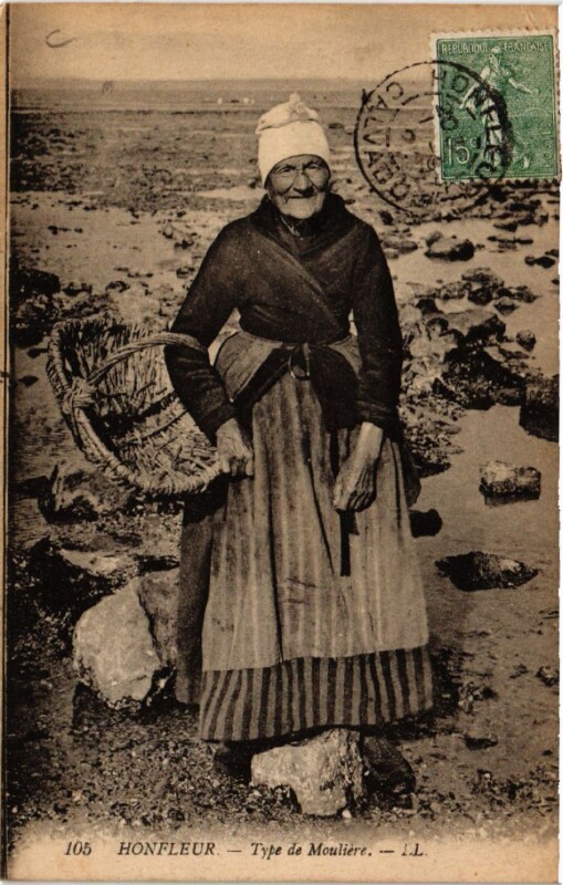 Carte postale ancienne Honfleur - Type de Mouliere à Honfleur