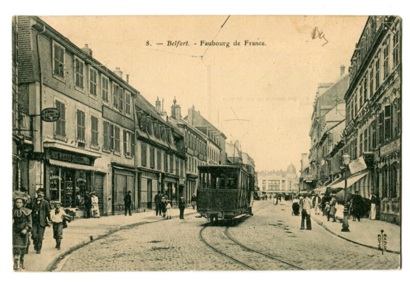 Carte postale ancienne Territoire-de-Belfort Belfort Faubourg de France animé tram à Belfort
