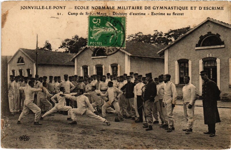 Carte postale ancienne Joinville le Pont Ecole Normale Militaire de Gymnast. France à Joinville-le-Pont