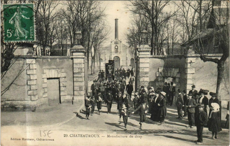 Carte postale ancienne Chateauroux Manufacture de drap France