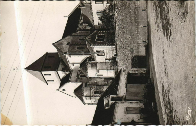Carte postale ancienne Chatillon s Indre L'Eglise France