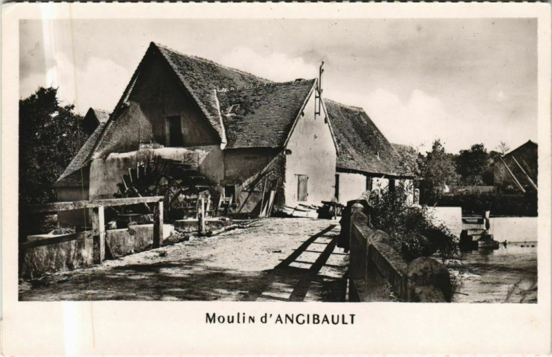 Carte postale ancienne Moulin d'Angibault France