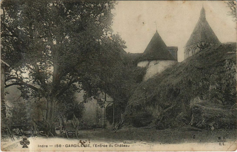 Carte postale ancienne Gargilesse L'Entree du Chateau France