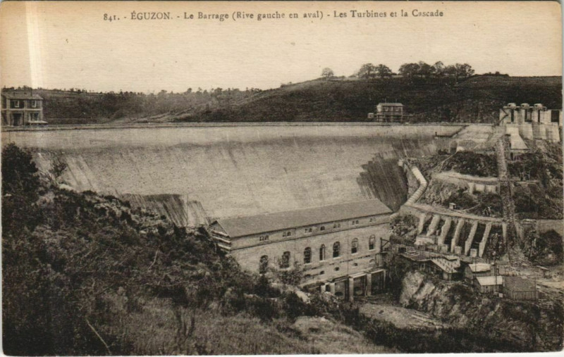 Carte postale ancienne Eguzon Le Barrage France