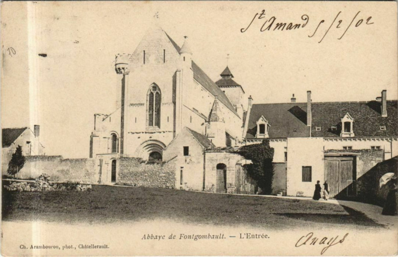 Carte postale ancienne Abbaye de Fontgombault L'Entree France à Fontgombault
