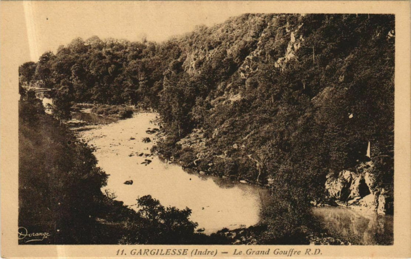 Carte postale ancienne Gargilesse Le Grand Gouffre R.D. France