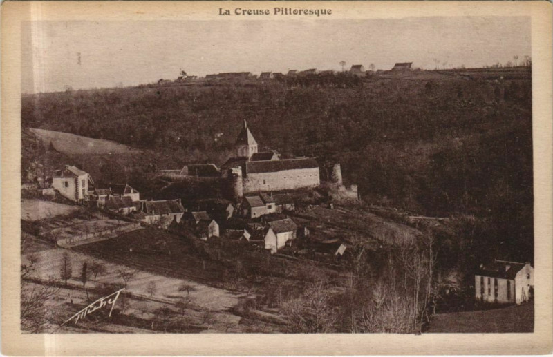 Carte postale ancienne Vue d'ensemble du Village de Gargilesse France