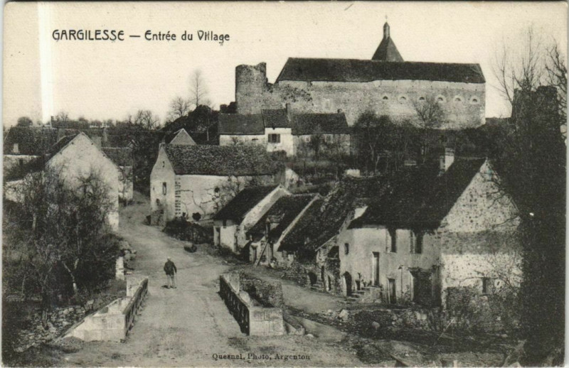 Carte postale ancienne Gargilesse Entree du Village France