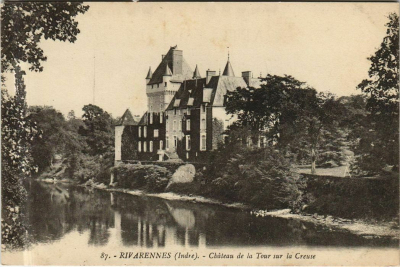 Carte postale ancienne Rivarennes Chateau de la Tour s la Creuse France à Rivarennes
