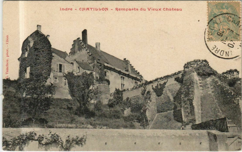 Carte postale ancienne Chatillon Remparts du Vieux Chateau France