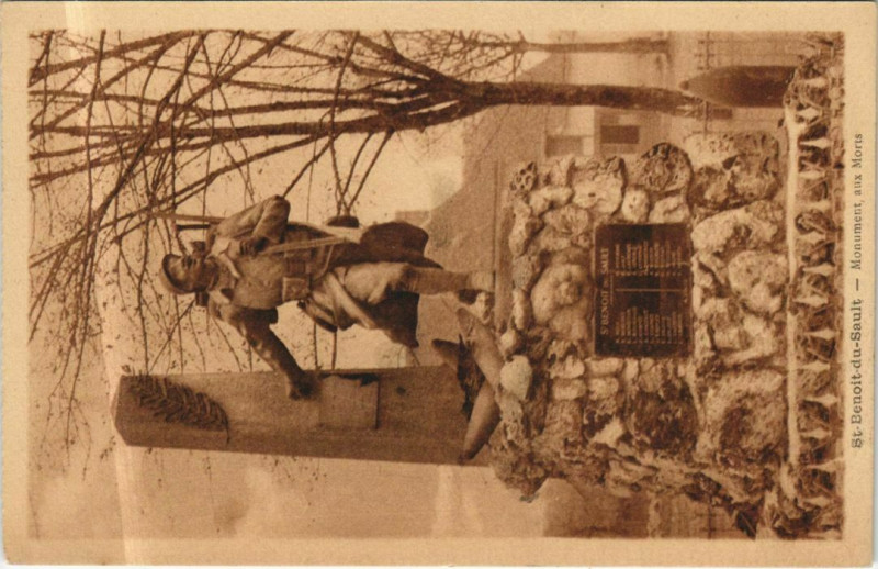 Carte postale ancienne Saint Benoit du Sault Monument aux Morts France
