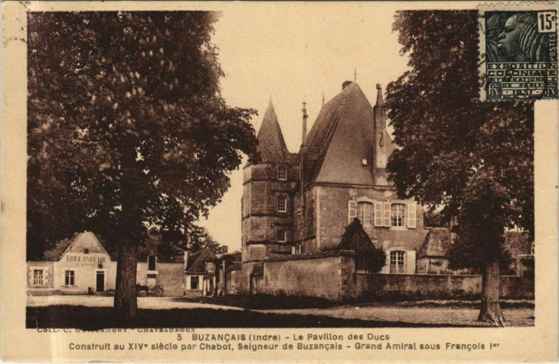 Carte postale ancienne Buzancais Le Pavillon des Ducs France